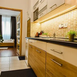 old-town-apartman-budapest.inbudapesthotels.com/