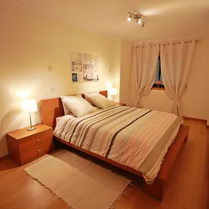 apartamento-t2-no-centro-de-cascais.hotels-lisbon-portugal.com/